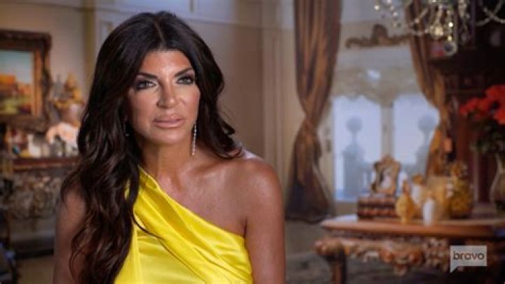 Teresa Giudice Finalizes Her Divorce From Joe — Recap – Hollywood Life