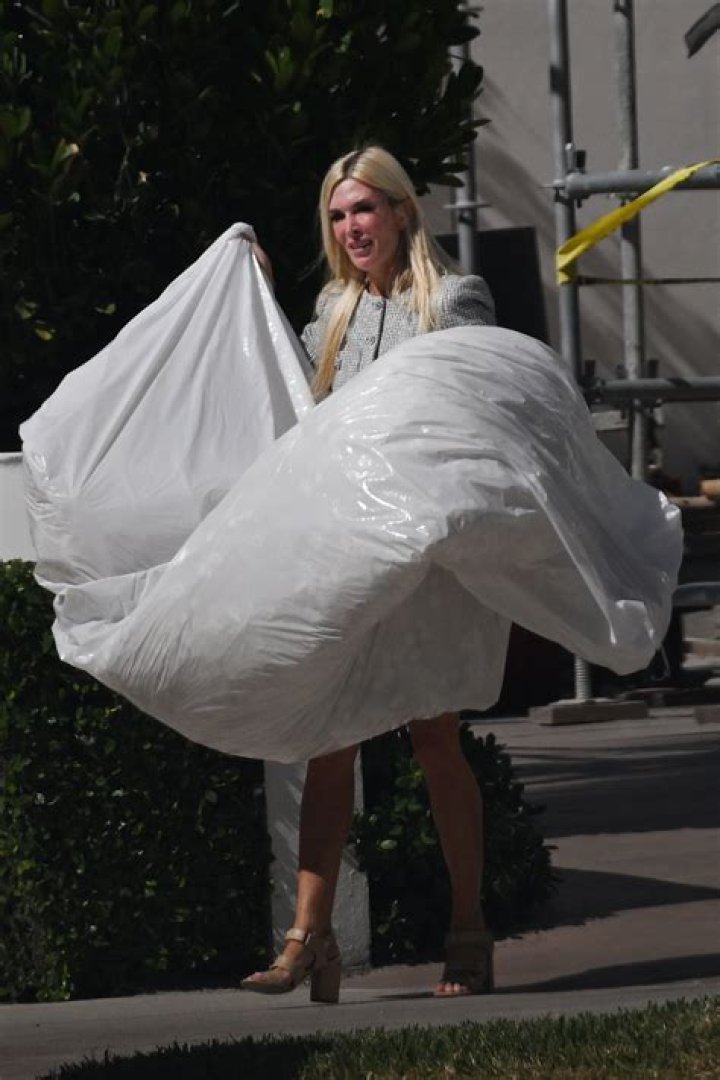 ‘RHONY’ Alum Tinsley Mortimer Marries Robert Bovard in Florida – Hollywood Life