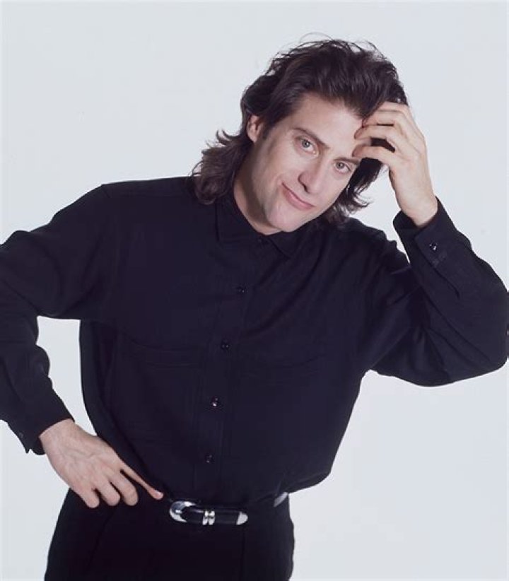 Richard Lewis Dead: Comedian & ‘Curb Your Enthusiasm’ Star Dies at 76