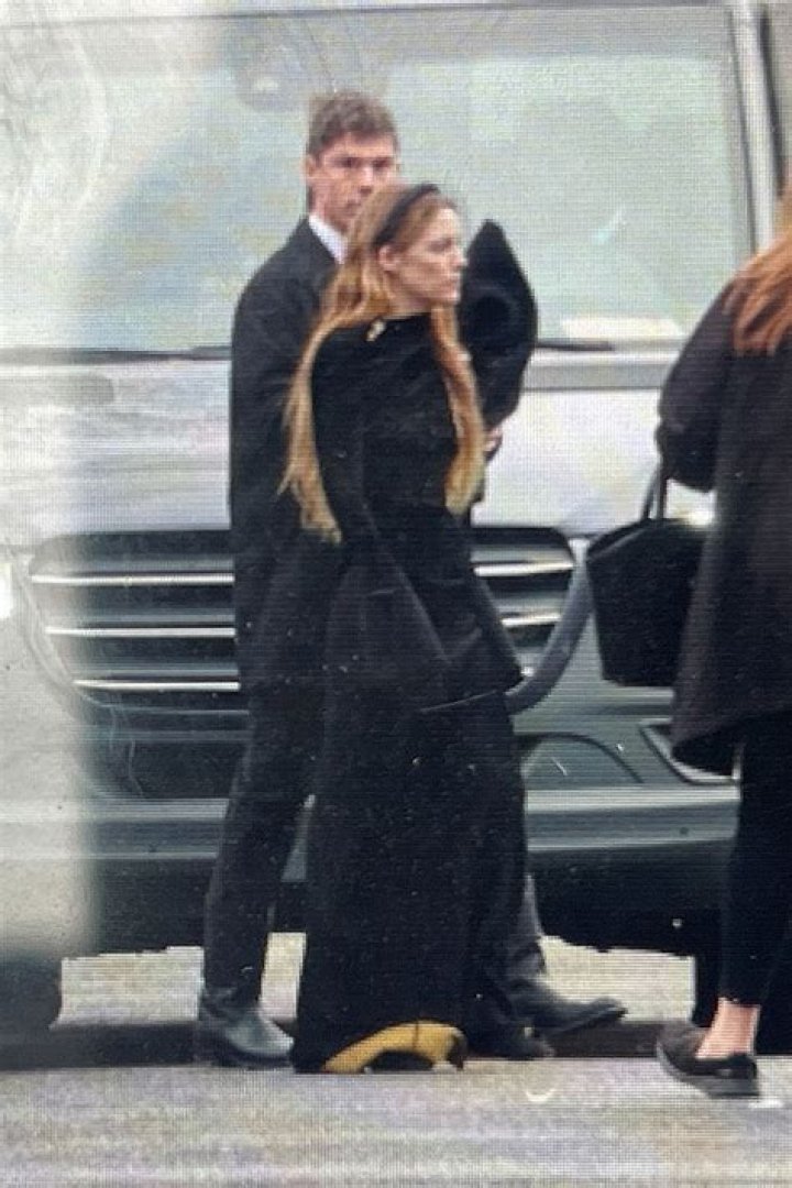 Riley Keough’s Eulogy At Lisa Marie Presley’s Funeral – Hollywood Life