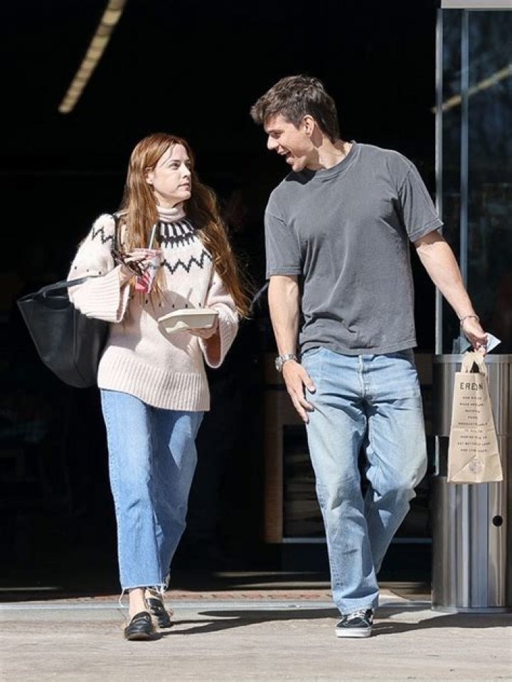Riley Keough Chats With Hubby Ben Smith-Petersen As They Shop In LA 1 Month After Her Mom’s Death