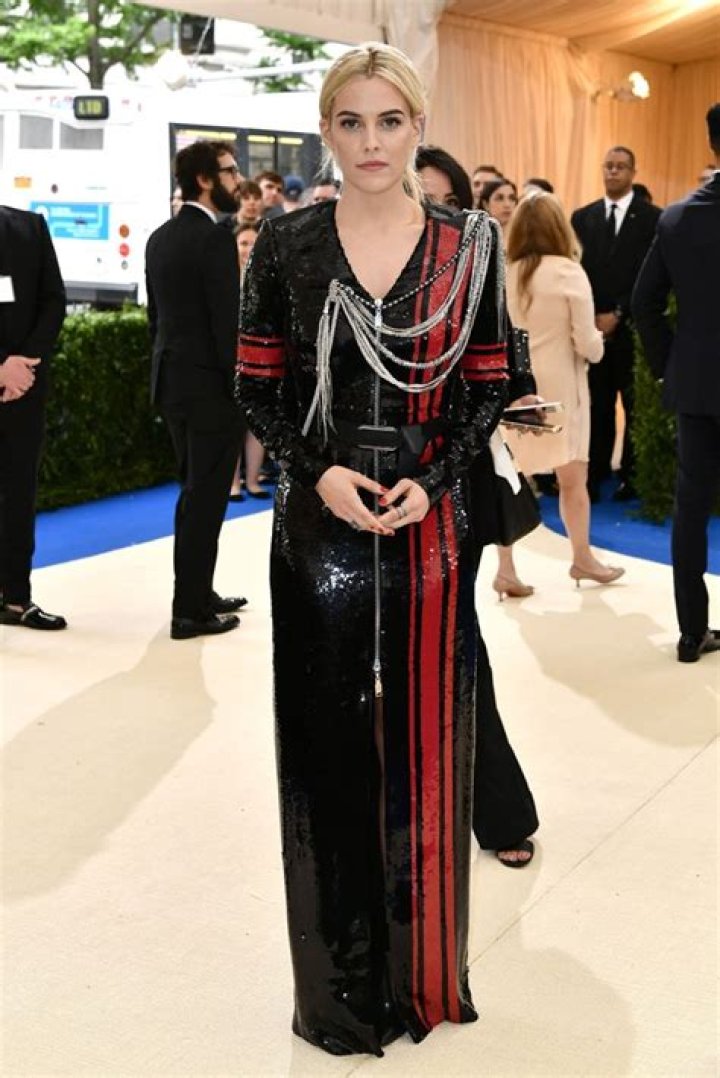 Riley Keough Met Gala Looks Through The Years: Photos – Hollywood Life