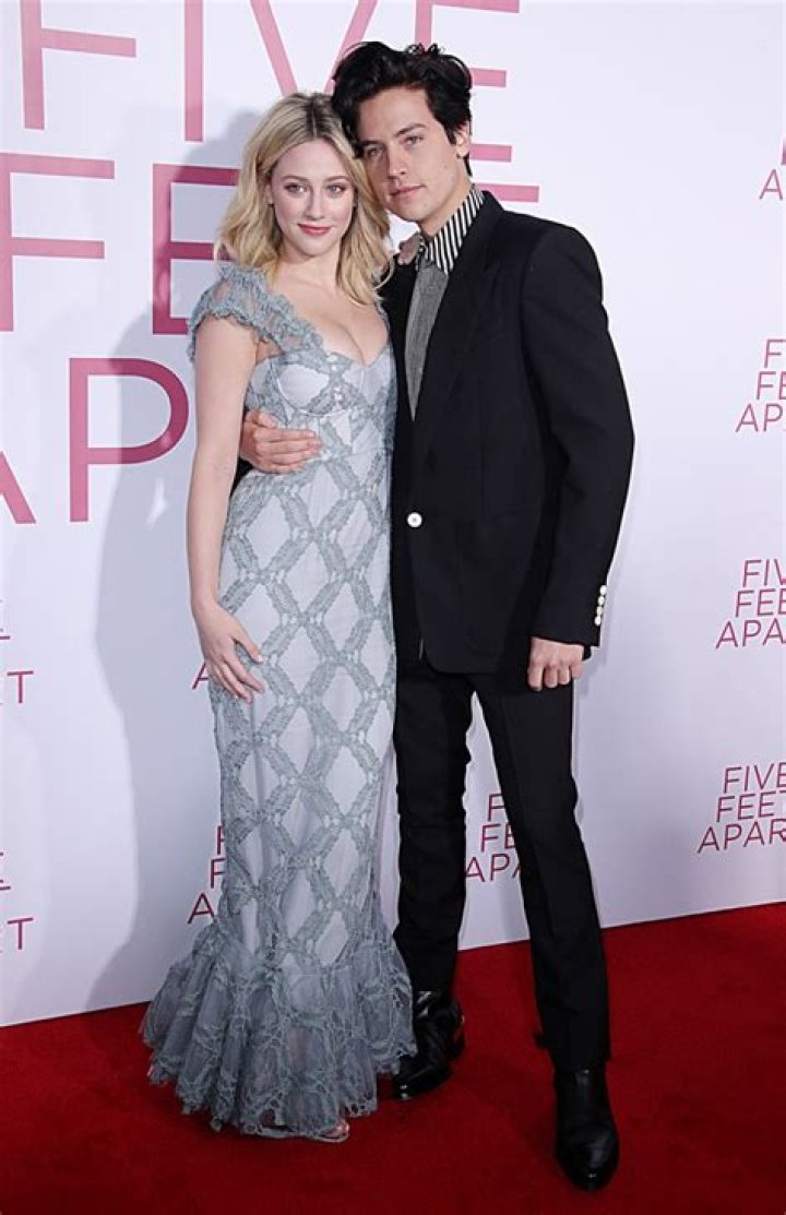 ‘Riverdale’ Stars’ Hottest Looks – Pics