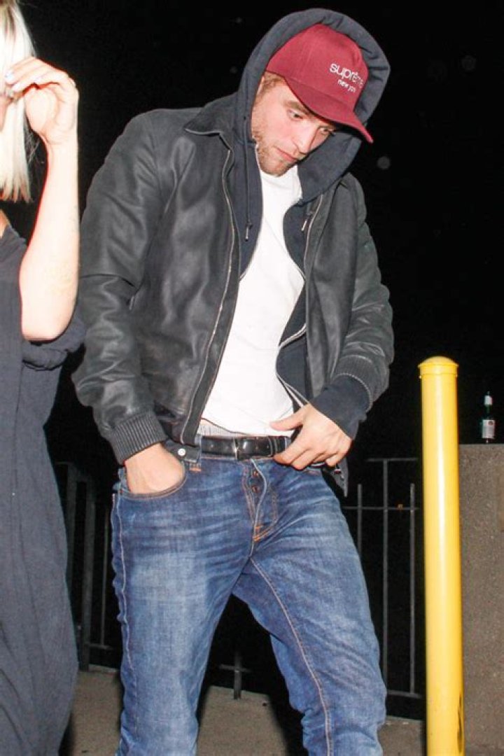 Robert Pattinson Hangs Out With Sia Again: Their Relationship Revealed