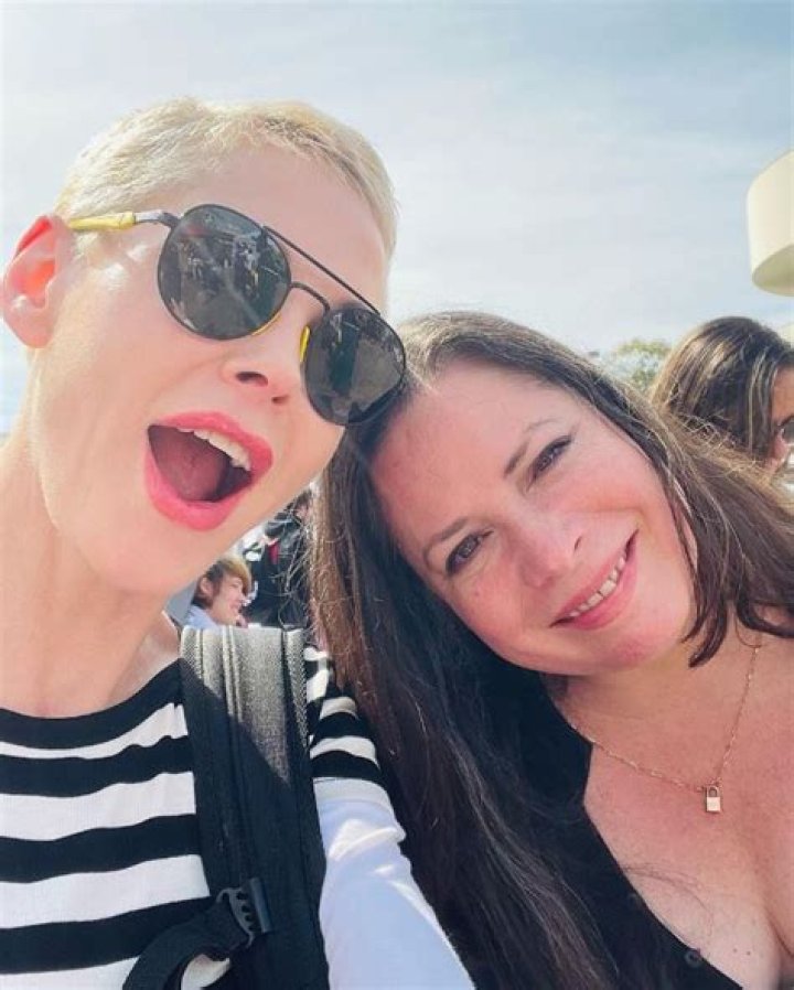 [PICS] Rose McGowan – Hollywood Life