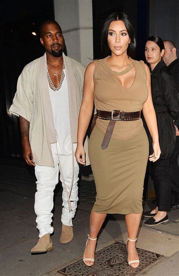 What Does Kimye’s Son’s Birth Certificate Reveal? – Hollywood Life