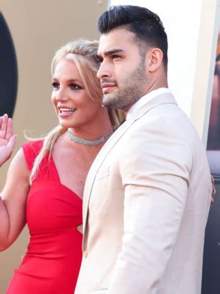 Sam Asghari & Britney Spears’ Age Difference – Hollywood Life