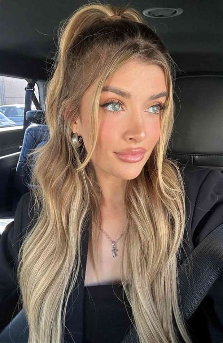 Star Defends Job, Says She’s ‘Not A Sex Worker’ – Hollywood Life