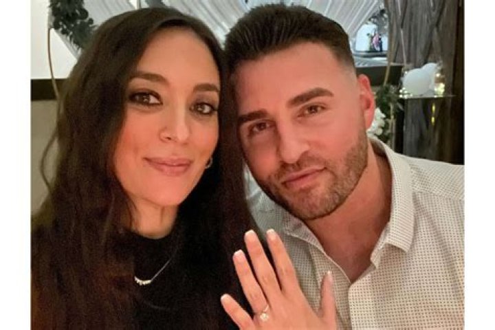 Jersey Shore’s Sammi Giancola Fuels Split Speculation As She Goes Ringless In New Pics