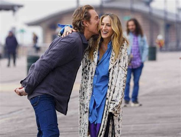 Sarah Jessica Parker, John Corbett Hold Hands For ‘And Just Like That’ – Hollywood Life