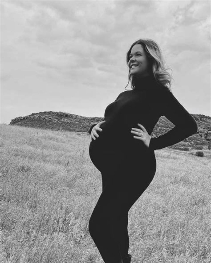 Sasha Pieterse Pregnant: ‘Pretty Little Liars’ Star Expecting 1st Child — Sweet Announcement 