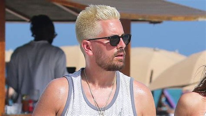 Scott Disick, 37, Rocks Blonde Makeover As He Holds Hands With Model Amelia Hamlin, 19, In Miami
