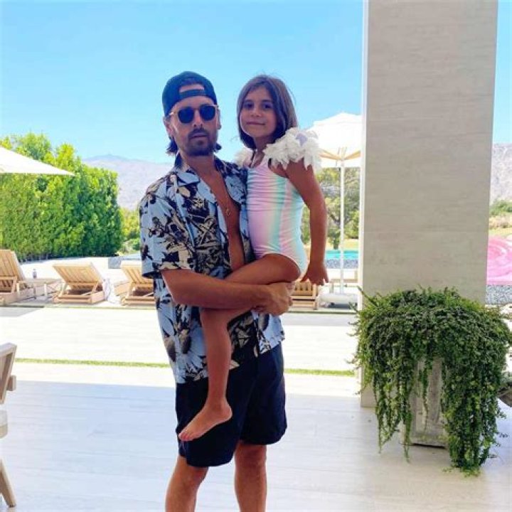 Scott Disick Chaperones Cute Pool Party For Daughter Penelope, 8, & Niece North West, 7 — Pic