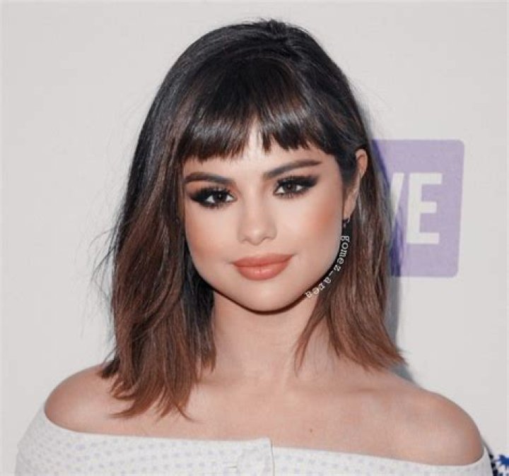 Selena Gomez’s Bangs & Longer Hair – Pics – Hollywood Life