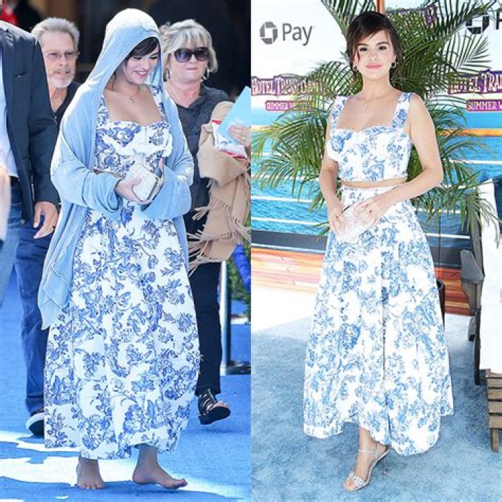 Selena Gomez Goes Barefoot At Movie Premiere & Proves She Struggles In Heels Just Like Us — Pics