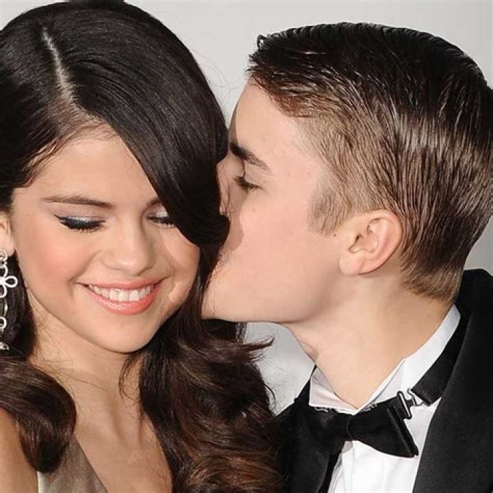 Selena Gomez Dissing Justin Bieber — She Likes Kissing Nat Wolff – Hollywood Life
