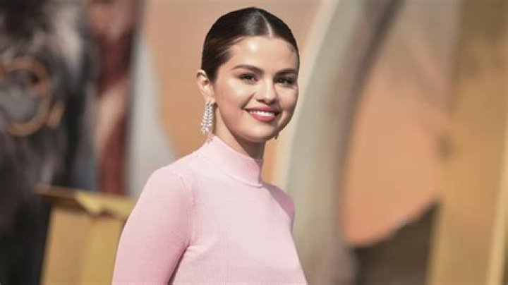 Selena Gomez Shares Powerful Advice To Graduating Seniors: It’s Ok To ‘Not Know’ What You Want To Do Next