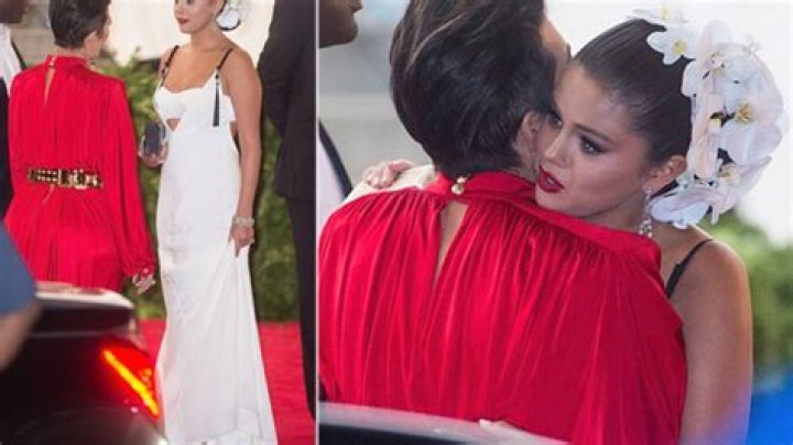 [PIC] Selena Gomez Crying With Kris Jenner At Met Ball — Having Deep Conversation – Hollywood Life