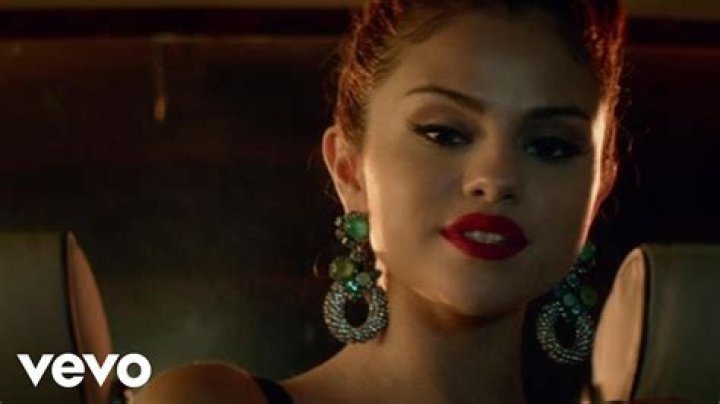 Selena Gomez’s Makeup In ‘Slow Down’ — Get Her Red Lip Look – Hollywood Life