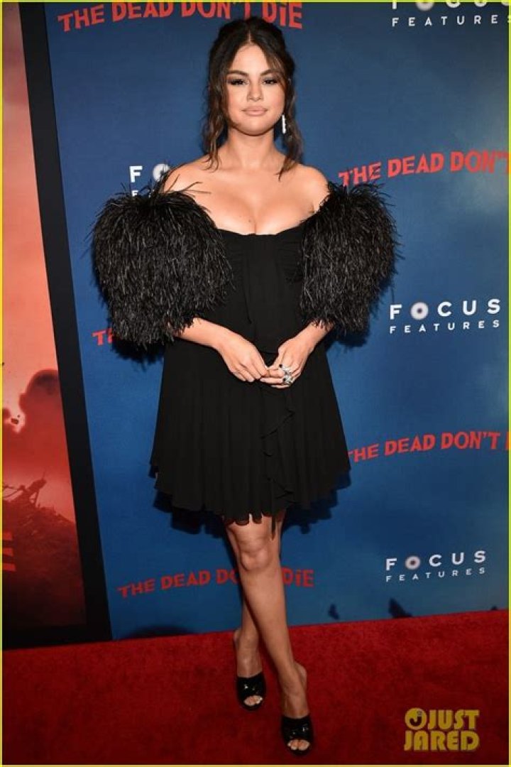 Selena Gomez’s ‘The Dead Don’t Die’ Press Outfits — See Her Gorgeous Looks