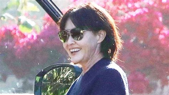 Shannen Doherty Is All Smiles In 1st Photos Since Revealing Cancer Spread To Her Brain