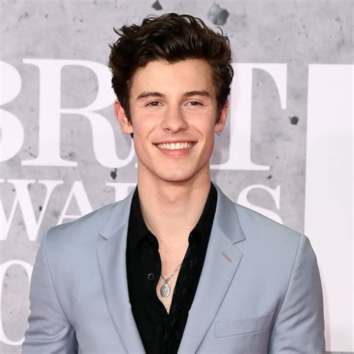 Shawn Mendes News, Music, Photos And Videos – Hollywood Life