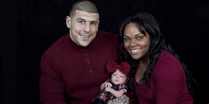 Aaron Hernandez Not The Father – Hollywood Life