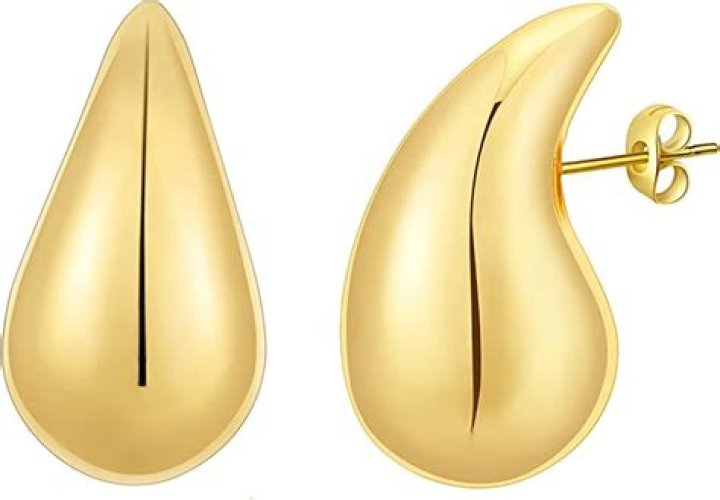 Shop a Similar Pair of Trendy Gold Earrings as Kendall & Kylie Jenner – Hollywood Life