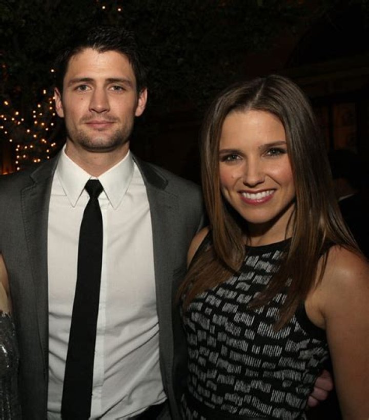 Sophia Bush Relationships: Pics