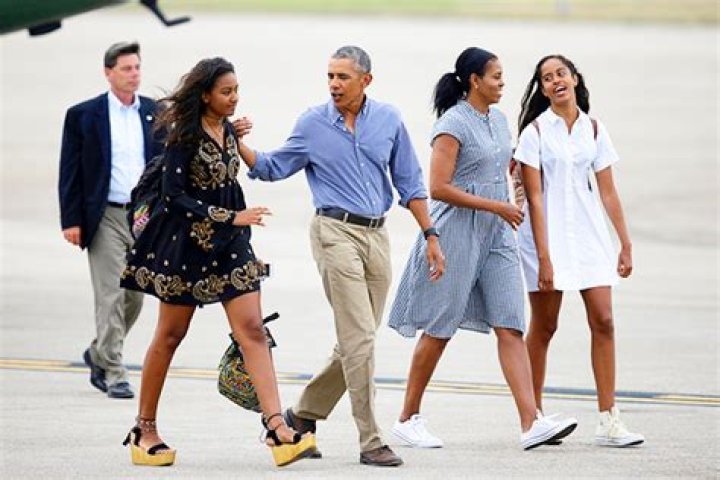 The Obamas, Kim Kardashian & More Stars Celebrate Thanksgiving: See Photos