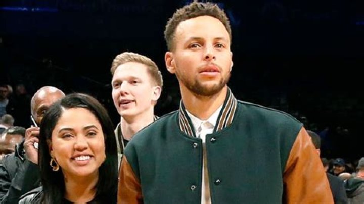 Steph & Ayesha Curry Show Couples’ & Family Workout In New Photos – Hollywood Life