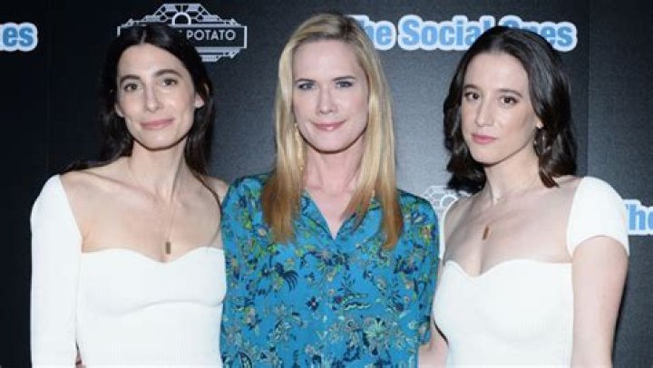 ‘The Social Ones’: Stephanie March Pokes Fun At Influencers In New Film About Our Obsession With Likes