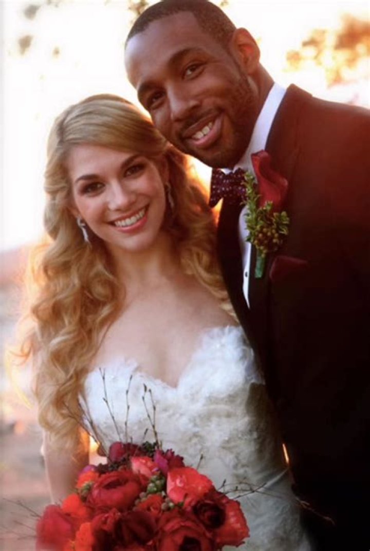 Stephen ‘tWitch’ Boss & Allison Holker Host ‘Disney’s Fairy Tale Weddings’ – Hollywood Life