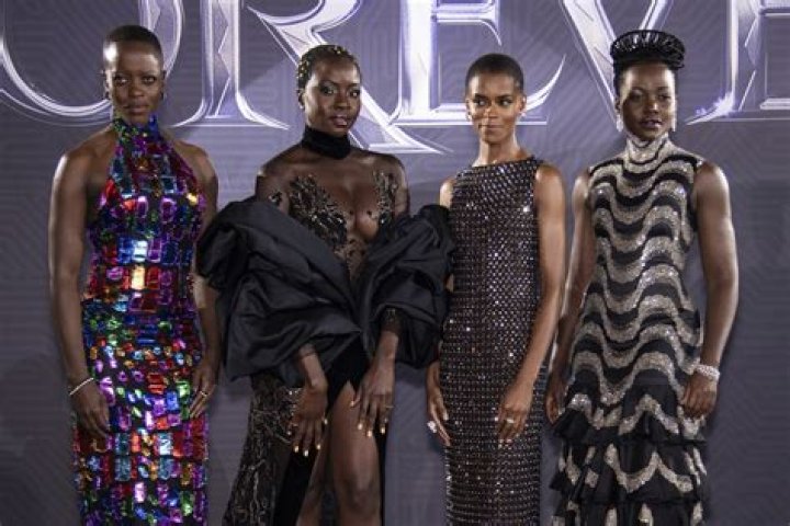 From the Red Carpet to Your Front Door: Sterling Forever’s CZ Collection Glamour in Celebrity Spotlight