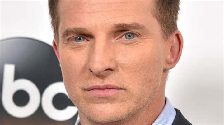 Steve Burton Fired From ‘General Hospital’ Over Vaccine: Statement – Hollywood Life