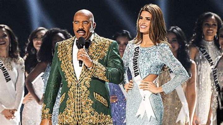 Steve Harvey Dragged For Joke About ‘The Cartel’ At Miss Universe 2019 – Hollywood Life