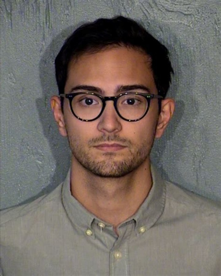 Steven Jones Celebrity Profile – Hollywood Life