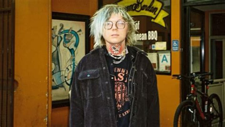 ‘Paralyzed’ Is His Way To ‘Help People Through Music’ – Hollywood Life