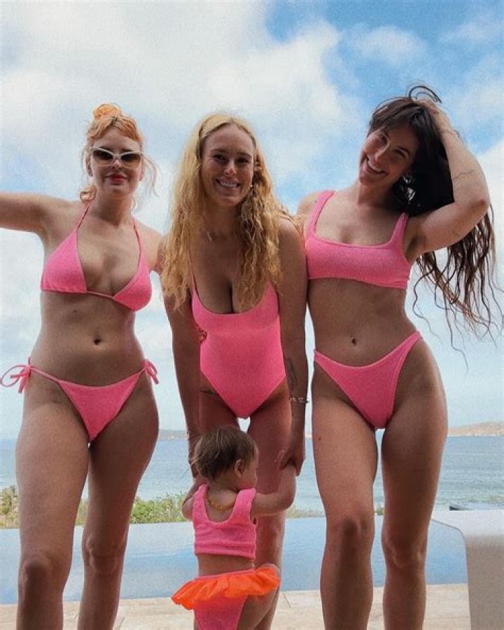 Tallulah Willis, 27, Rocks Pink Bikini On The Beach One Month After Getting Engaged