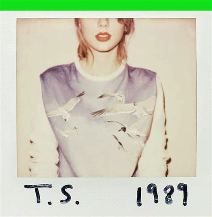 Taylor Swift’s ‘1989’ Cover Art — Get Her Seagull Shirt Here – Hollywood Life