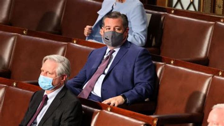 Ted Cruz Roasted On Twitter After He’s Spotted Dozing During Biden’s Speech: ‘Dreamin’ Of Cancun’