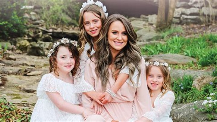 ‘Teen Mom’ Leah Messer Shares Addiction Details In New Book – Hollywood Life