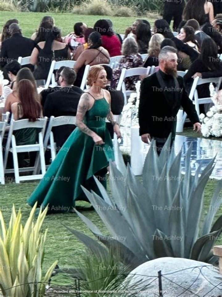 Cheyenne Floyd’s Wedding Closes The Season – Hollywood Life