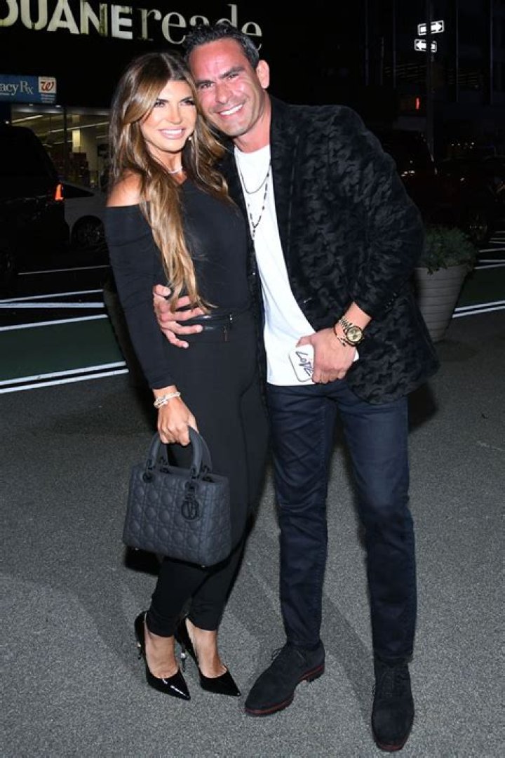 Teresa Giudice Says She & Luis Ruelas Had Sex 5 Times A Day On Honeymoon: ‘We’re Very Sexual’