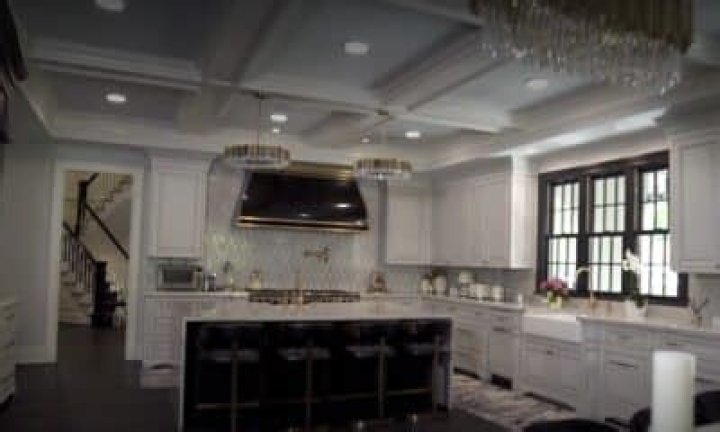 Teresa Giudice Shows Off Luxurious Kitchen In New Jersey Mansion – Hollywood Life