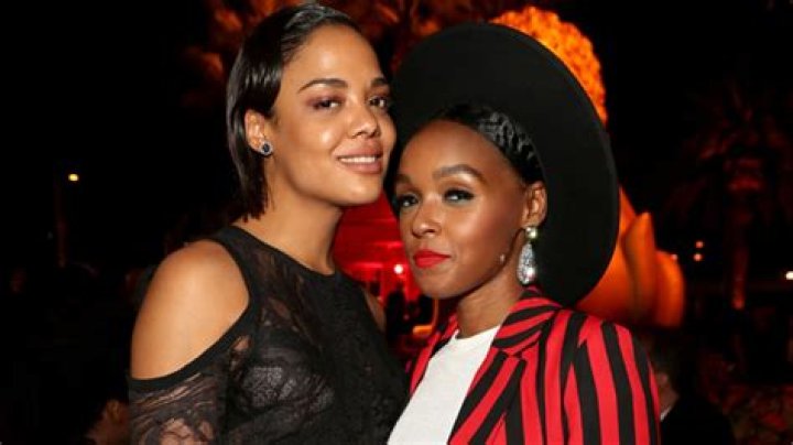 Are Tessa Thompson & Janelle Monae Dating? She Confirms She’s Bisexual – Hollywood Life