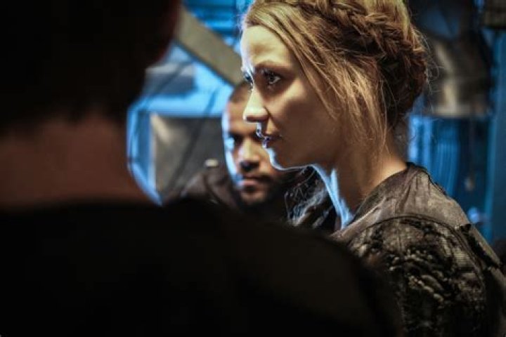 ‘The 100’ Season 4 — Photos