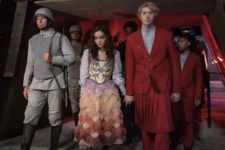 ‘The Hunger Games’ Star on Jessup’s Fate and Lucy Gray Relationship – Hollywood Life