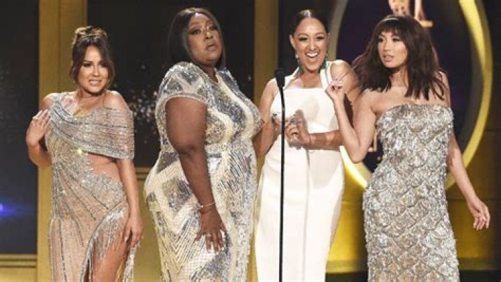 ‘The Real’ May Have A Male Co-Host After Tamera & Amanda’s Exits – Hollywood Life