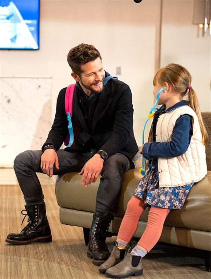 Conrad Notices Gigi Is Taking After Nic — Preview – Hollywood Life